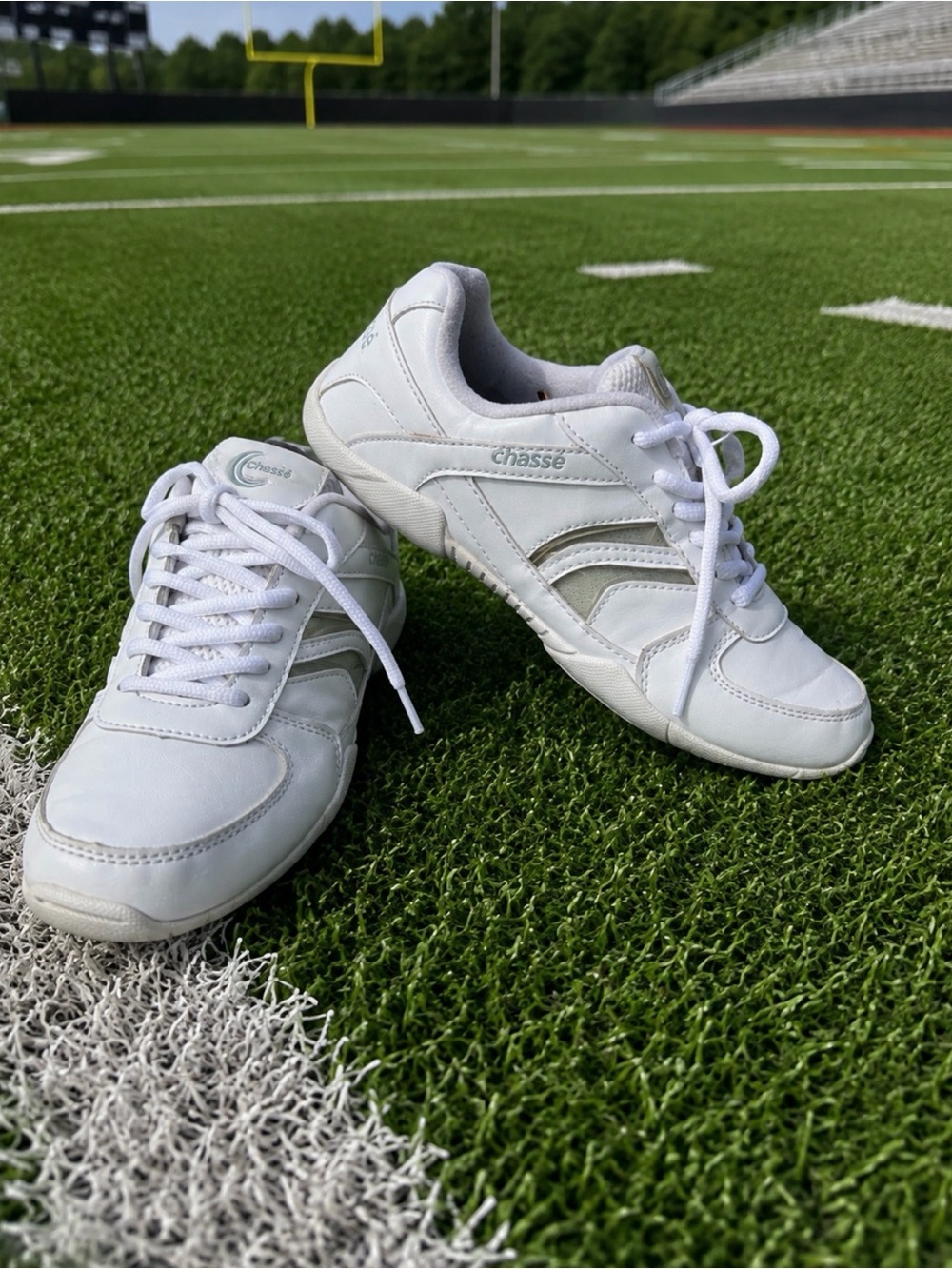 Chasse Flip White Cheer Shoes Size 5.5 with Color Insert Pocket and window